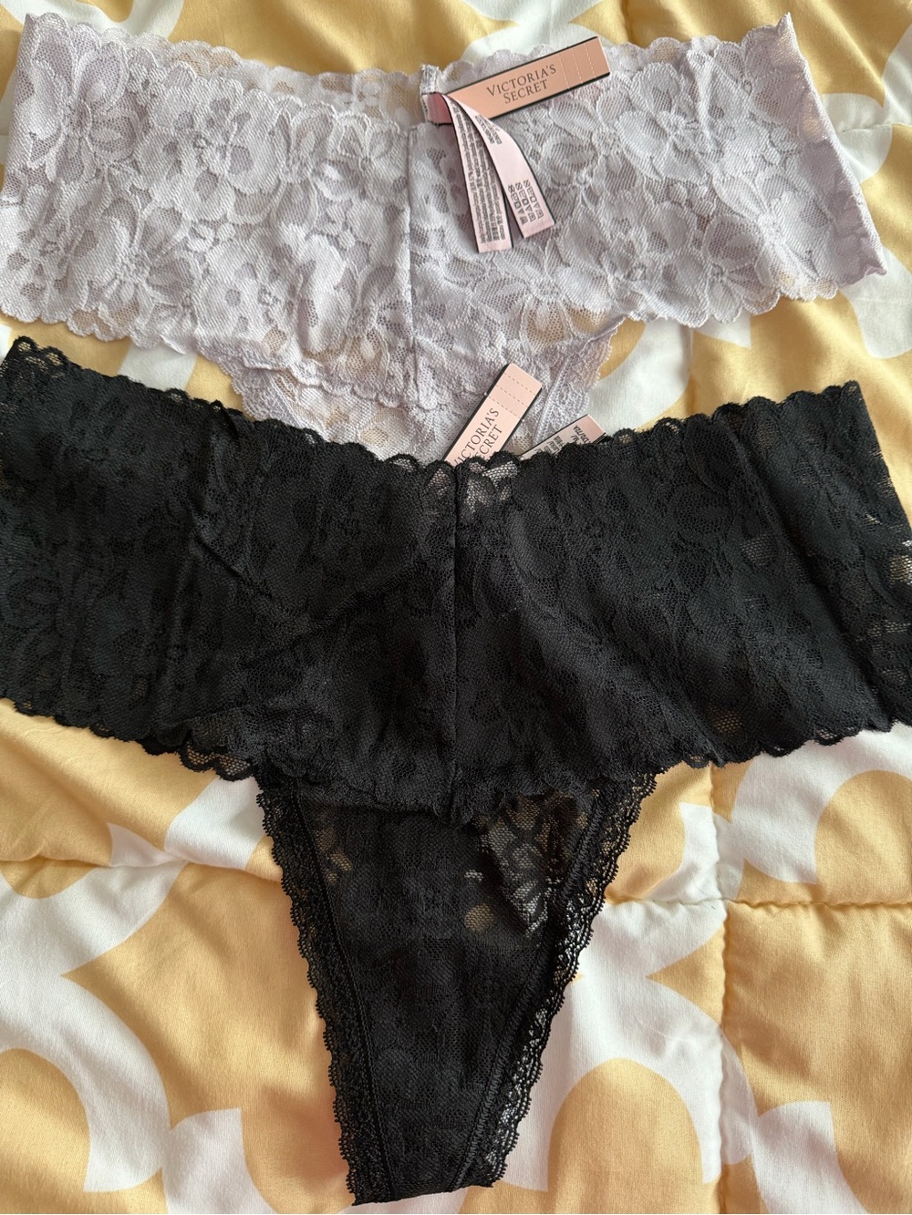 Victoria's Secret Lace Cheeky Thongs - Black & Light Lavender